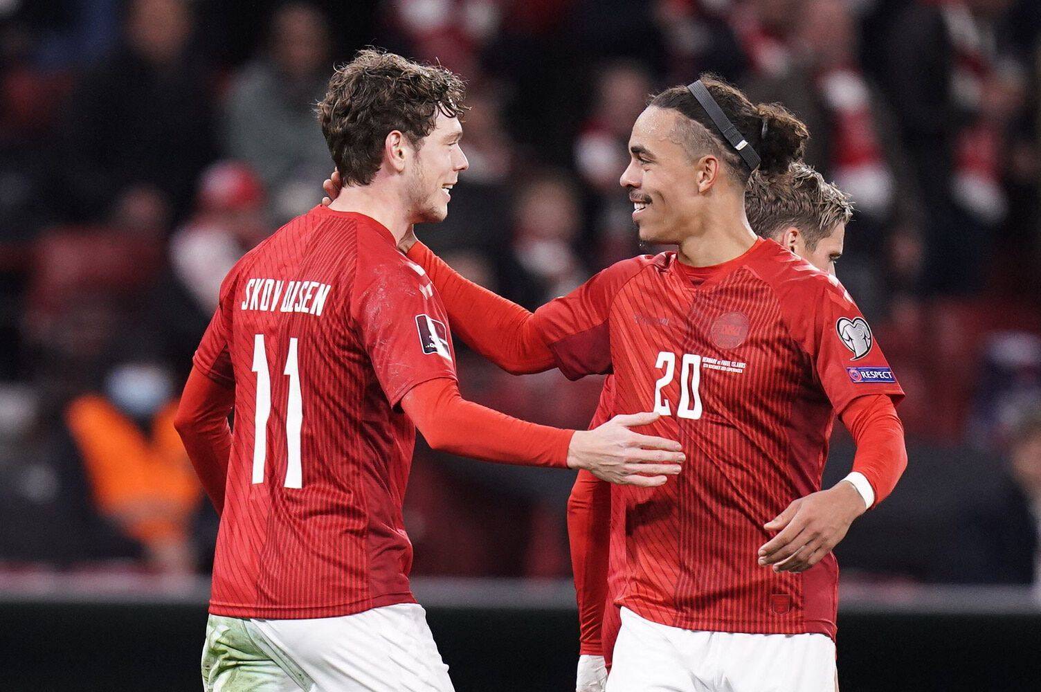 开云体育登录-丹麦羽毛球队逆转日本羽毛球队，辛杜三分雨点燃全场