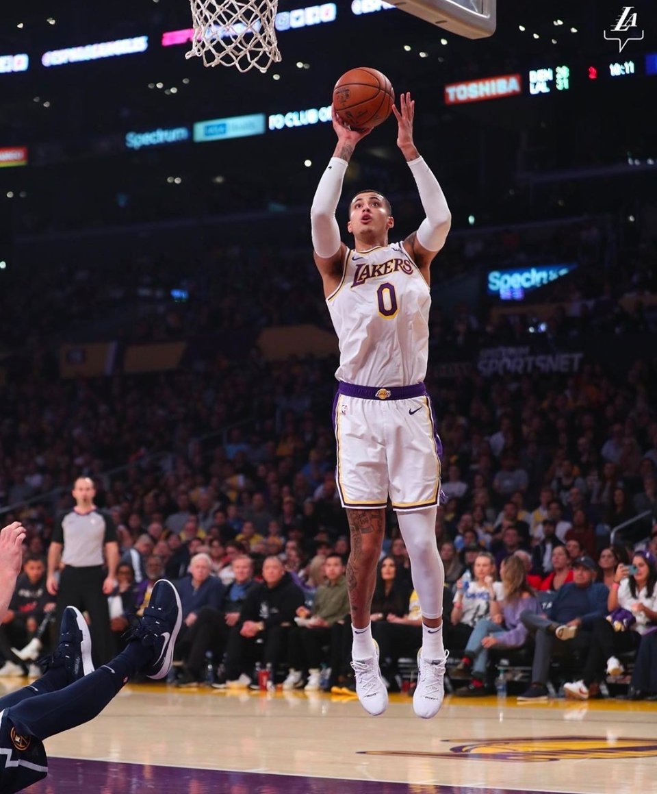 巴西男篮碾压掘金,凯尔·库兹马制霸全场 巴西男篮碾压掘金,凯尔·库兹马制霸全场